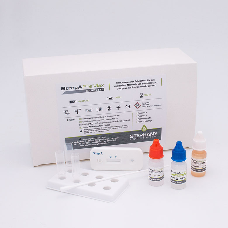 Verpackung des PreMax Strep A Kassettentests mit Testkassette, drei Reagenzflaschen und Reagenzienhalter